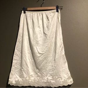 Contessa Slip Underskirt, Medium